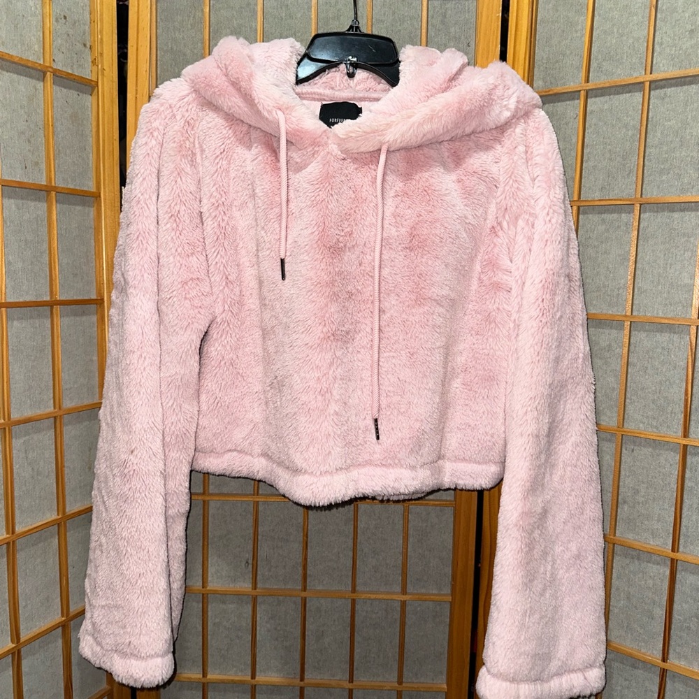 Forever 21 Soft Pink Faux Fur Teddy Cropped Bell Sleeve Hoodie